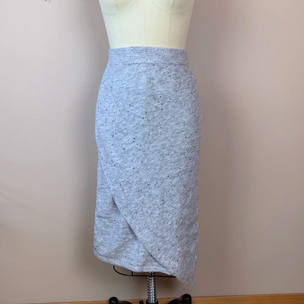 Simply Vera Rib Knit Grey Midi Skirt - Size M